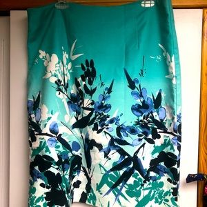 Liz Claiborne floral pencil skirt size 16